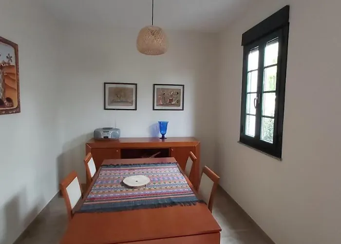 En Un Marco Incomparable Valdovino